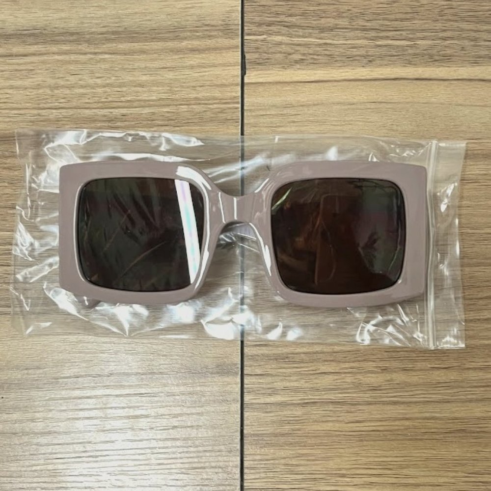 NUDE SUNGLASSES
